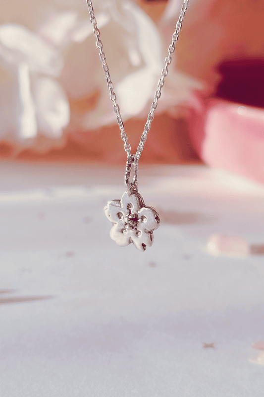 Collier Fleur de Cerisier