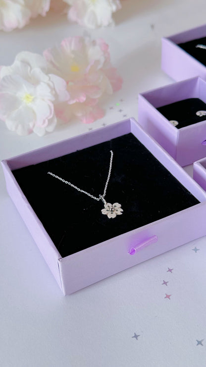 Collier Fleur de Cerisier