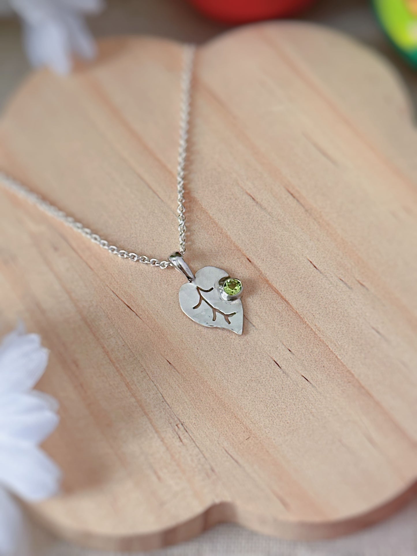 Collier Feuille et péridot